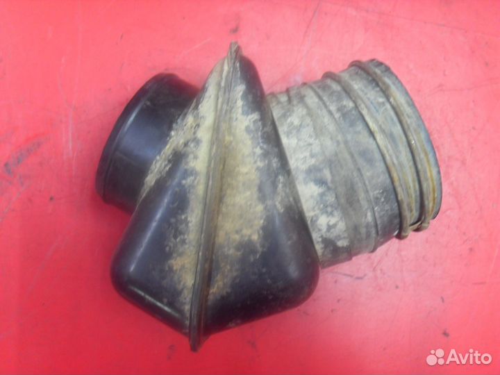 Бачок воздушного фильтра 0K9A01321XB Kia Clarus