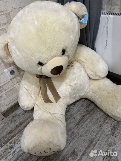 Плюшевый медведь большой