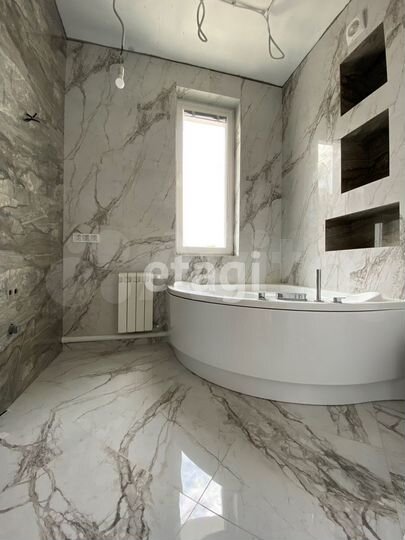 3-к. квартира, 108 м², 10/22 эт.