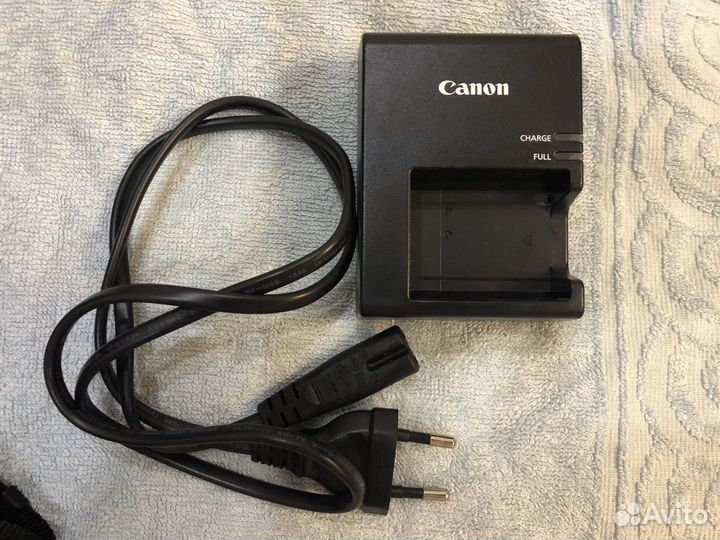 Фотоаппарат Новый,оригинальный (Зеркальный) Canon