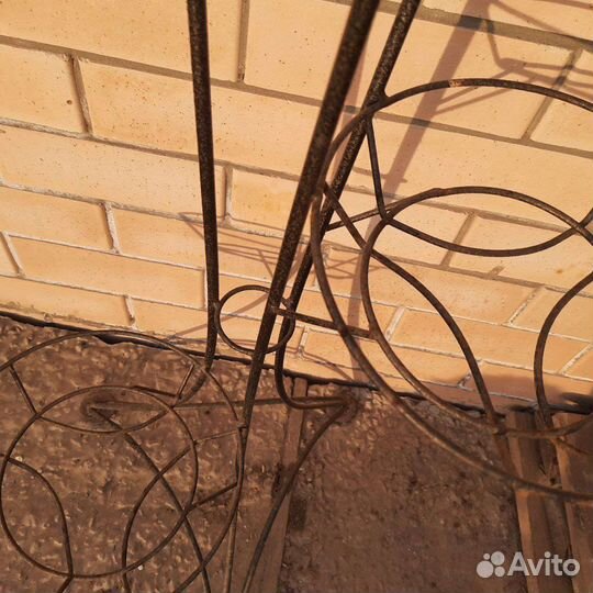 Подставка для цветов напольная