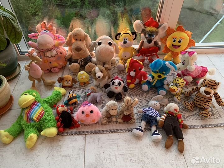 Мягкие игрушки собаки, тигры, кенгуру и др