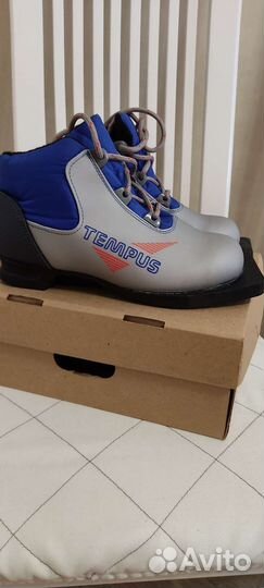 Лыжные ботинки