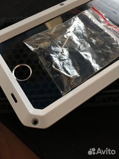 Чехол на iPhone 6s