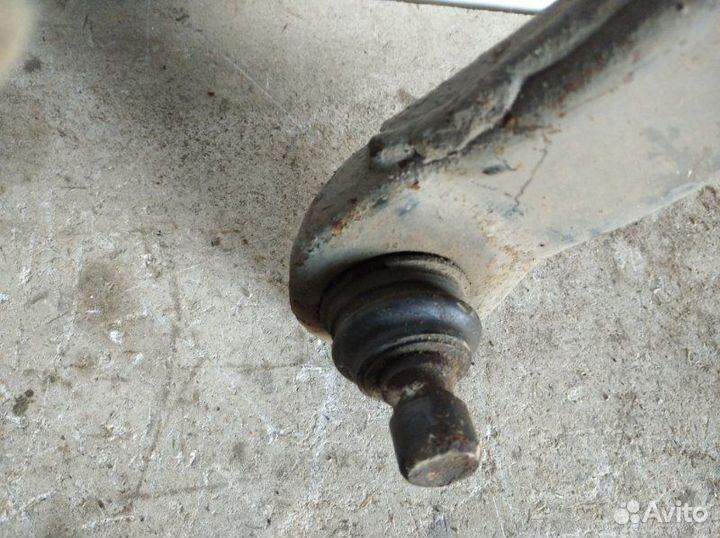 Рычаг передний левый Nissan Teana J-31 2003-2008