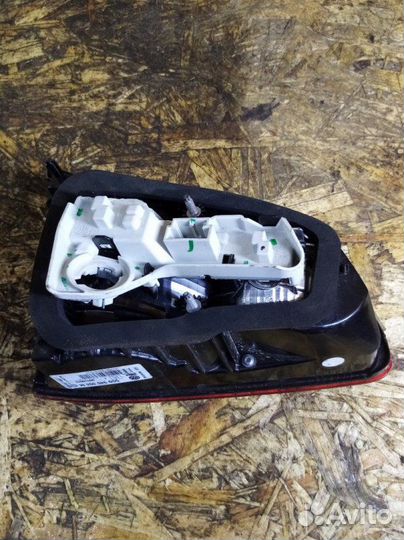 Фонарь заднего хода задний правый Volkswagen Golf