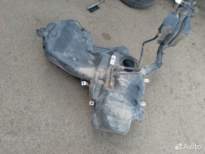 Бензобак Audi A4 B7 ALZ 2006
