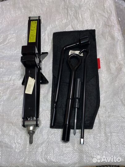 Домкрат hyundai tucson