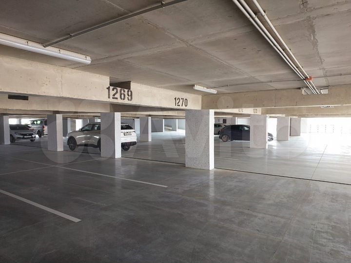 Машиноместо, 14 м²