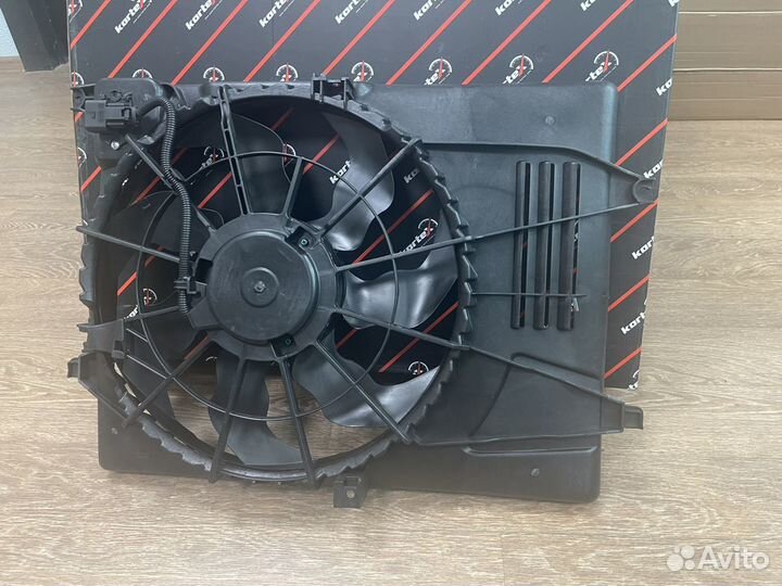 Вентилятор диффузор Hyundai Tucson 2016-19