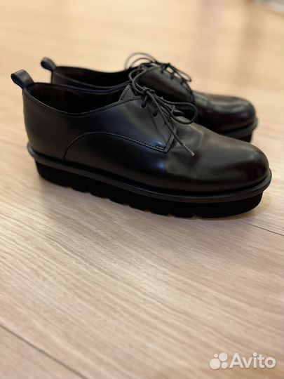 Ботинки женские 39 размер