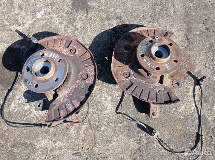 Кулак поворотный ступица перед Мерседес Вито w639