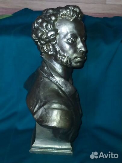 Статуэтка СССР Бюст А.С. Пушкин. Ск. Криворуцкий