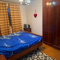 3-к. квартира, 54 м², 4/5 эт., Ангрен