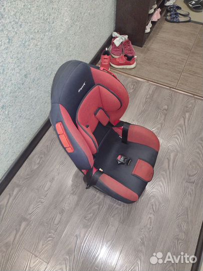 Детское кресло