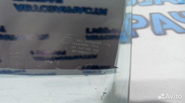Стекло двери задней левой Kia Rio 3 83411-4X010