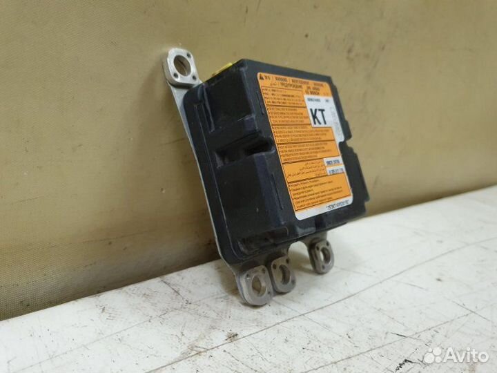 Блок управления airbag Nissan Pathfinder R52