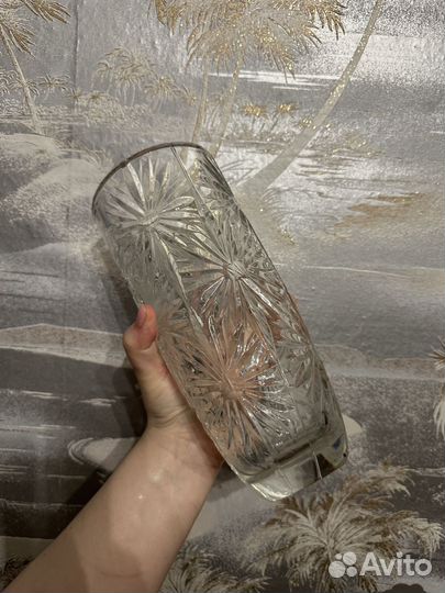 Ваза хрустальная