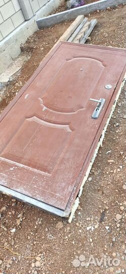 Дверь входная металлическая