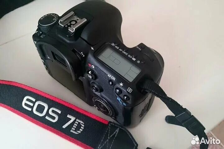 Фотоаппарат Canon 7d (Пробег 2000 кадров)