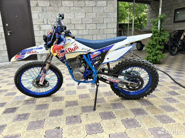 Мотоцикл эндуро 250кб 