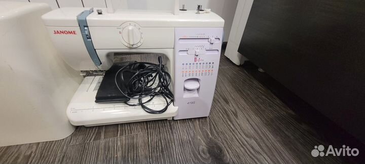 Швейная машинка janome бу