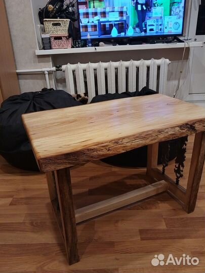 Журнальный стол