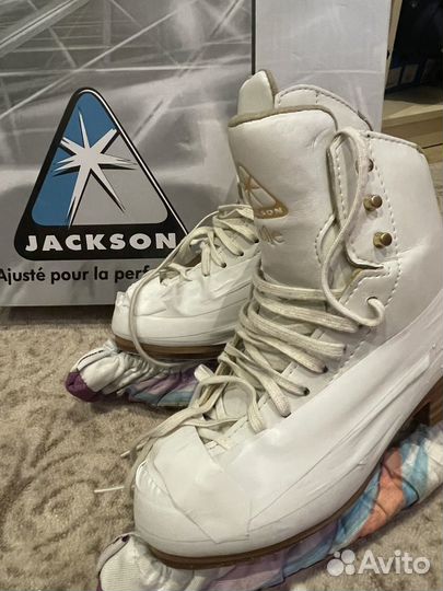 Фигурные коньки jackson elle