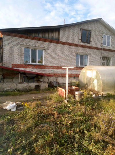 Дом 200 м² на участке 10 сот.