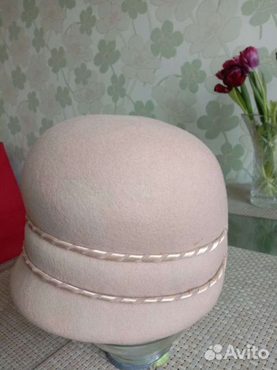 Фетровая шапка р. 55-57 бежевая