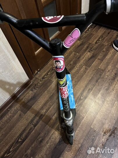 Трюковой самокат Duke 303
