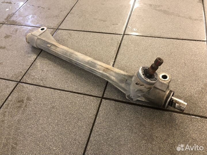 Рулевая рейка toyota rav4 30