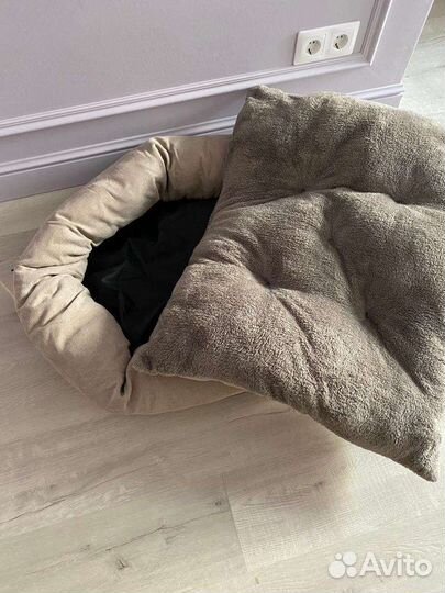 Лежанка для собак Rurri (77*66*20)