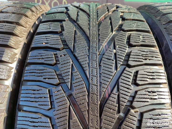 Nokian Tyres Hakkapeliitta R2 SUV 275/65 R17