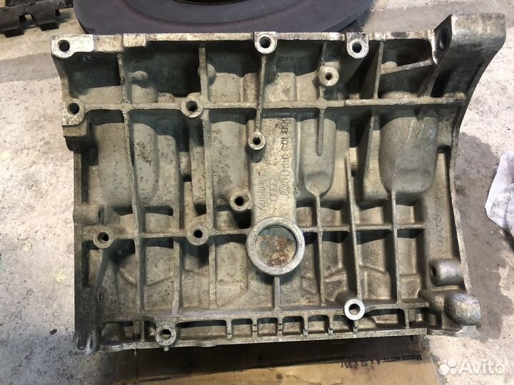 Блок цилиндров volkswagen golf BFQ