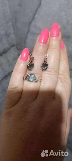 Серебряные серьги и кольцо