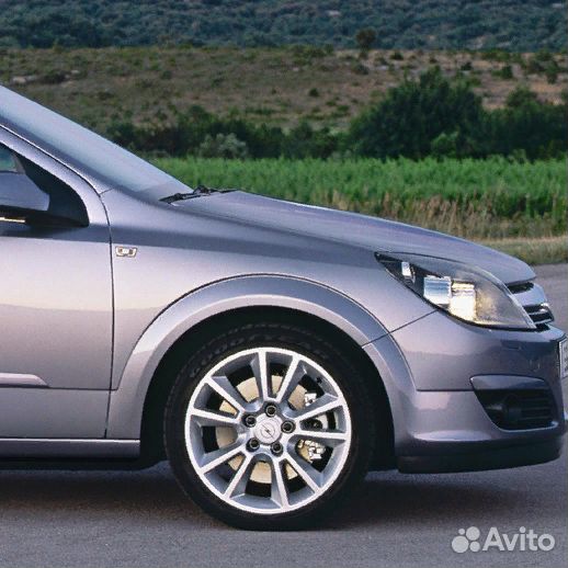 Крыло переднее правое в цвет Opel Astra H