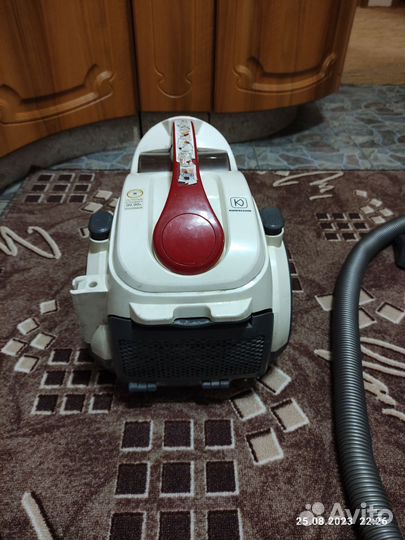 Пылесос LG kompressor