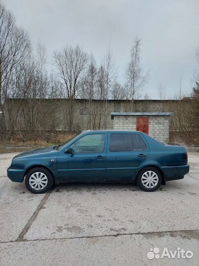 Volkswagen Vento 1.8 МТ, 1996, 200 000 км