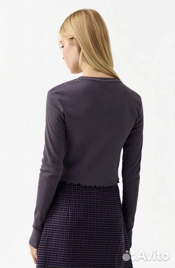 Лонгслив укороченный befree