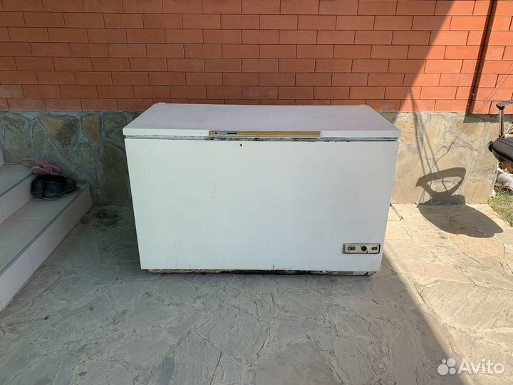 Морозильный ларь 400л