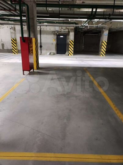 Машиноместо, 14 м²