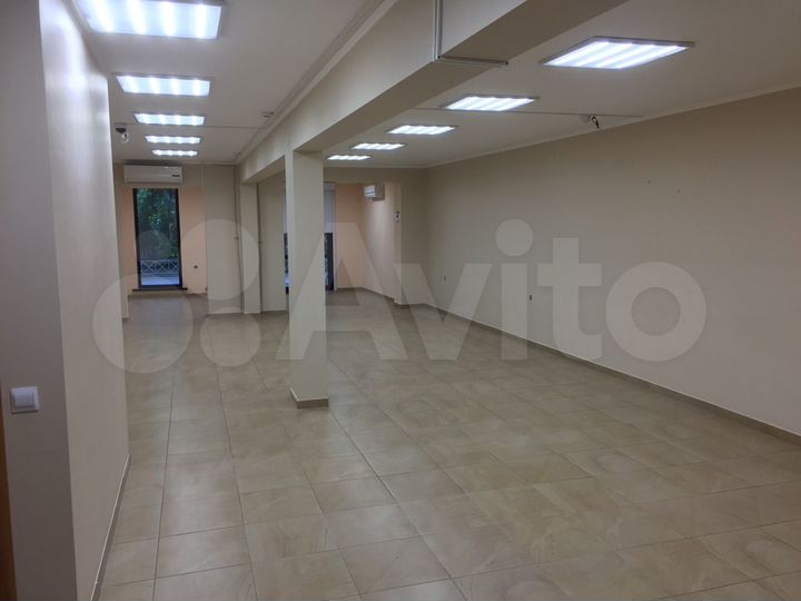 Торговое помещение, 80 м²