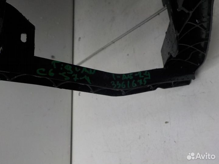 Торпедо Volkswagen Tiguan