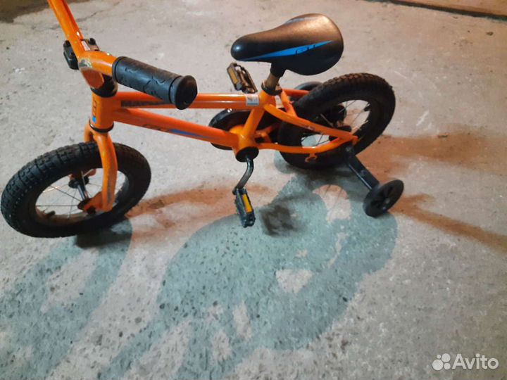 Детский GT bmx 12 колеса