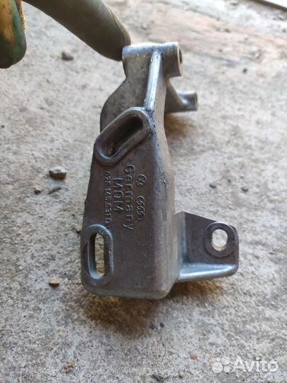 Кронштейн гур Ауди 2.0 ABK ABT AAE