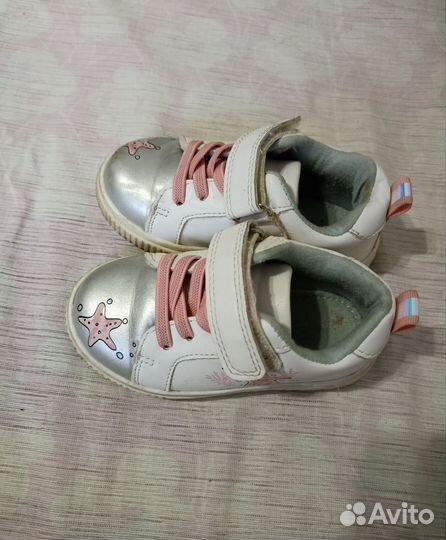Кроссовки для девочки