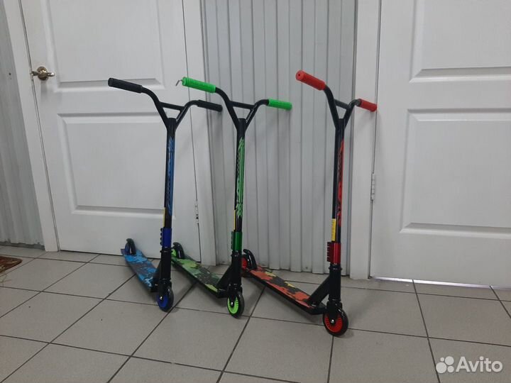 Самокат трюковый