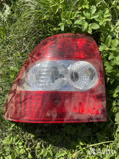 Задний левый фонарь priora
