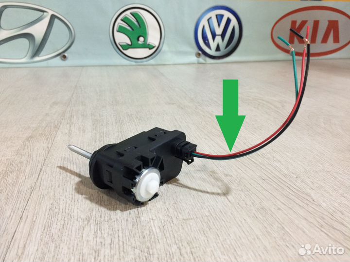 Разъем штекер корректора фары Hyundai Kia
